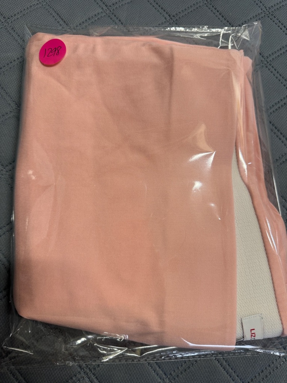 Liz Claiborne Blush Pink Capri Pants - Picture 10 of 10